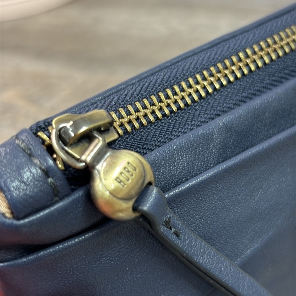 HOBO Waver Leather Wristlet Wallet Clutch -Navy Blue - Picture 6 of 11